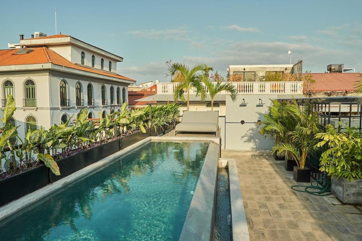 Amazinn Places Rooftop And Design Pool Ii *